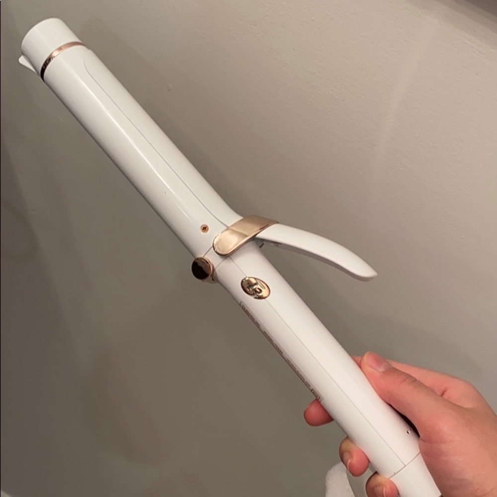 T3 singlepass curling iron